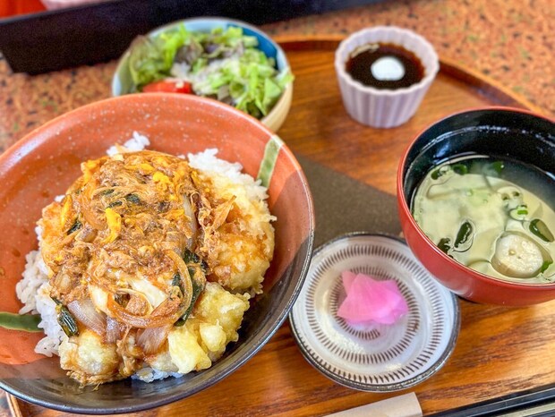 【食堂cafeみらく。】くつろぎ空間で楽しむ和食とあまいもの！｜出雲市