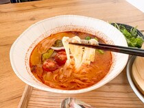 【さんち】地元野菜たっぷり！初心者にもおすすめのエスニック｜松江市東出雲町