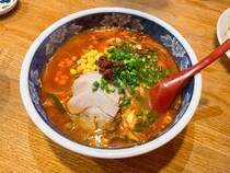 【ラーメン天水】「地獄ラーメン」が名物！地元に愛されるラーメン店｜浜田市