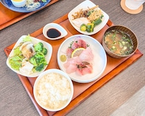 【C:Home(シーホーム)】惣菜・サラダ食べ放題ランチがお得！テイクアウト販売も！｜島根県松江市