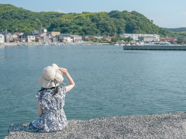 オシャレなお店が次々登場している注目エリア！移住CAが旅する、海沿いの港町。｜鳥取県湯梨浜町