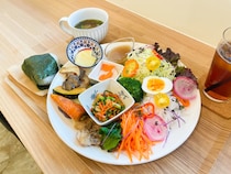 【COMETE（コメテ）】農家が営むお米と野菜が主役のカフェ。新鮮な野菜がたっぷり盛られたヘルシーランチ｜兵庫県香美町