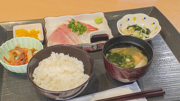 【道の駅 きなんせ岩美】港町にある海鮮豊富な道の駅レストラン。新鮮なお刺身定食がリーズナブルに食べられる!|鳥取県岩美町