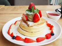 【大江ノ郷自然牧場】行列ができる人気パンケーキ！ブランド卵「天美卵」を使ったとろける食感を満喫｜鳥取県八頭町