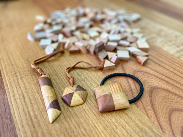 【白谷工房】山間にある小さな工房で誕生した寄木細工。アクセサリーの製作体験もできる!|鳥取県日南町