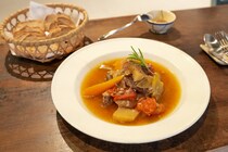 【泊まれるギャラリーはち】1日1組限定の民泊。地元食材のポトフが絶品｜鳥取県若桜町