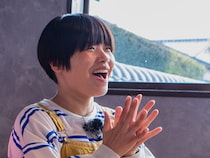 ガンバレルーヤまひる、故郷の鳥取県大山町へ！同窓会でもお世話になった御用達カフェへ｜鳥取県大山町