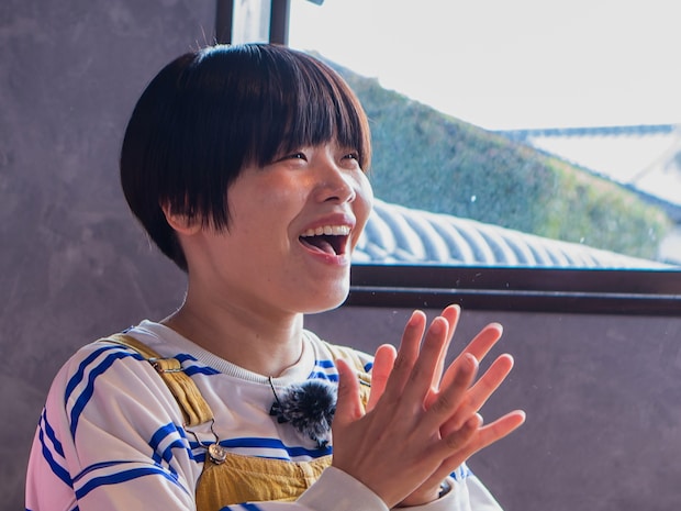 ガンバレルーヤまひる、故郷の鳥取県大山町へ！同窓会でもお世話になった御用達カフェへ｜鳥取県大山町