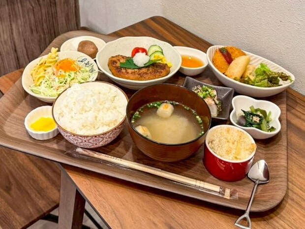 【囲くら】住宅街に佇む古民家カフェでぬくもり感じる定食ランチ！｜松江市