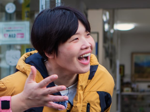 ガンバレルーヤまひるが20年ぶりに故郷の恩師に再会！怖い先生に激怒された思い出の事件を謝罪｜鳥取県大山町