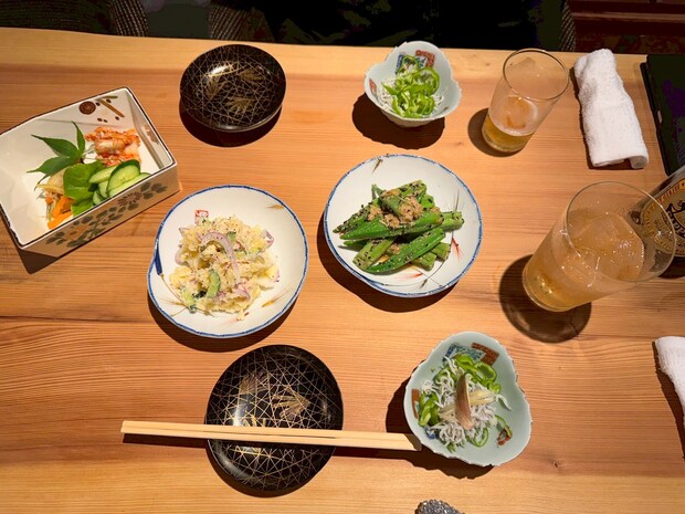 こだわりのおばんざいを楽しめる小さな隠れ家居酒屋。何度も通いたくなる居心地の良い空間｜米子市