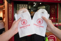 SNSで話題の台湾ドーナツ！行列のできる有名店で味わうサクふわっ食感がおいしすぎる…！【台湾女子旅】