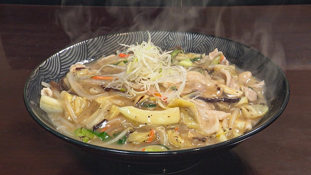 鳥取ご当地、牛骨の旨味を堪能できる牛骨ラーメン専門店!野菜たっぷりのトロっとチャンポン麺も|鳥取市