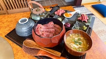 【炭火焼肉どらごん】とろける牛ひつまぶしやウニとイクラを味わえる贅沢ユッケ！｜鳥取市