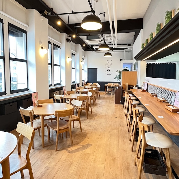 カフェロブ 店内