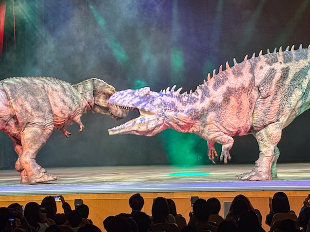 「本物かと思った…」全国で話題の恐竜ステージショーが2026年GWに鳥取にやってくる！魅力を紹介【恐竜ラボ！】