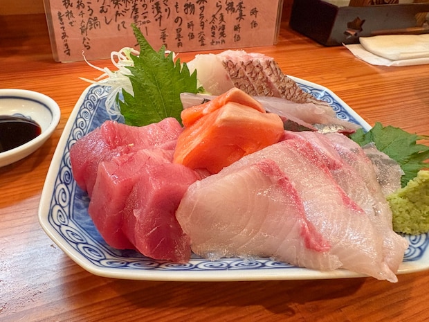 分厚いお刺身にとろっとろの土手焼！地元の味を豪快に楽しめる居酒屋｜鳥取県米子市