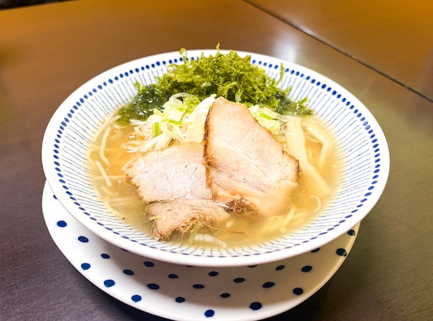 女性一人や家族連れでも過ごしやすい♪米子空港近くのこだわり牛骨ラーメン専門店｜境港市