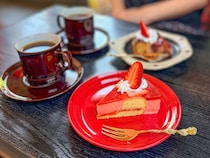 パスタもケーキも驚きのお値段！自然と看板ヤギが出迎える隠れ家カフェで癒されてみては？