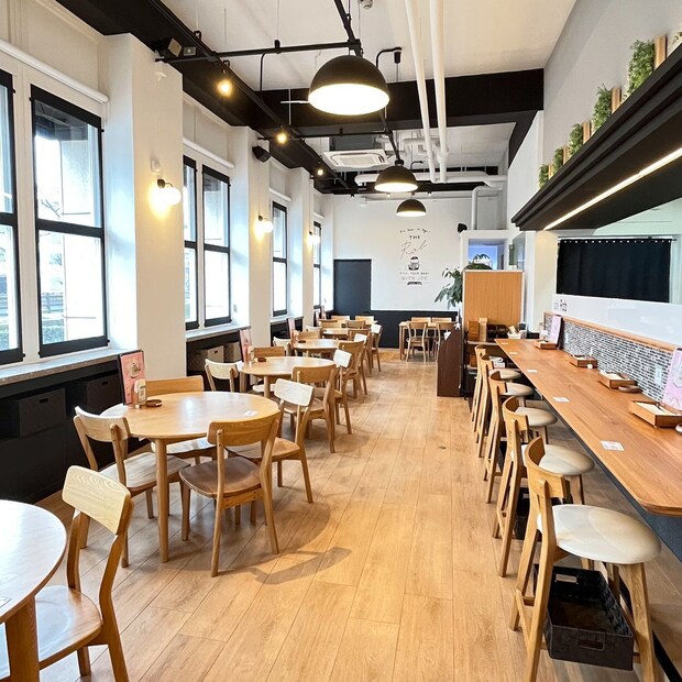 カフェロブ 店内