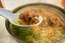 日本で2番目に美味しいすっぽんラーメン！？一滴残さず飲み干したい黄金のスープ|浜田市