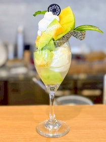 今が旬！期間限定の益田アムスメロンを老舗フルーツカフェで贅沢に頬張って♪｜島根県益田市