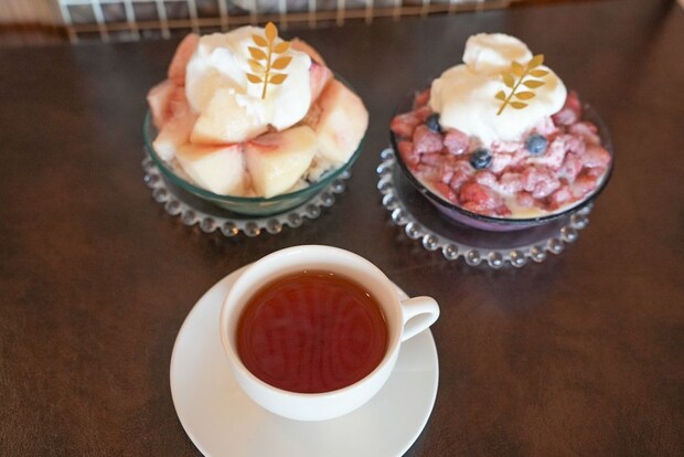 ごろッと乗ったフルーツが主役!おしゃれ空間で贅沢かき氷を味わうご褒美時間♪|鳥取県米子市