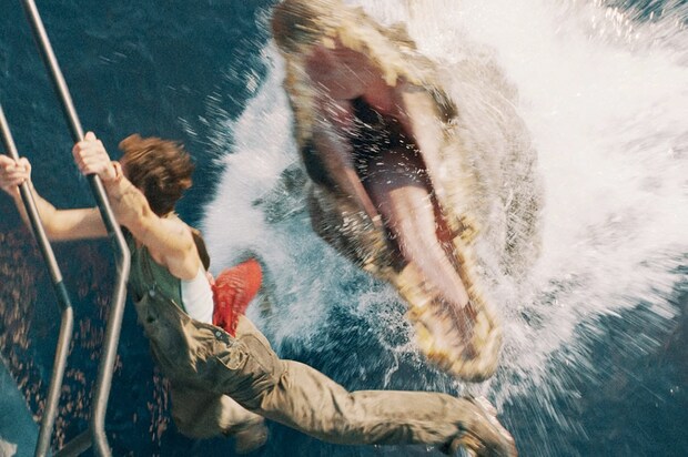 夏だ、海だ、恐竜だ!スカヨハ主演シリーズ最新作『ジュラシック・ワールド/復活の大地』8月8日公開