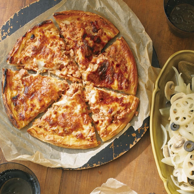 「ハーブ風味の粗挽きボロネーゼ」「バジル風味の豚ホホ肉と地中海野菜」紀ノ国屋の冷凍ピザが超本格的で美味しすぎ♡