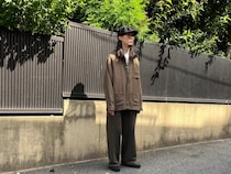 使う色は3色まで、がおしゃれの原則。絶妙なゆるさがイイ！ジャケットコーデの見本【メンズ服に学ぶ】