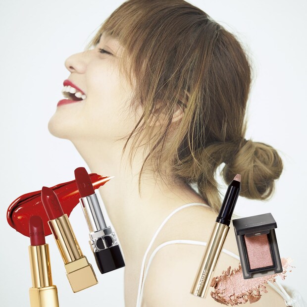 眉で遊び、目元はヌケ感。2022年オトナの「洒落顔」メソッド