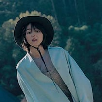 満島ひかりとショートトリップ。写真家・佐内正史と行く長野県・朝日村「ふじもり」にて