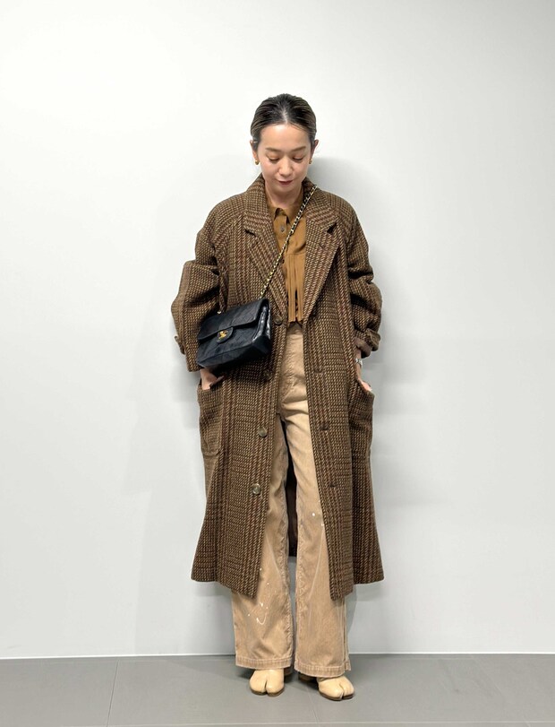 【365 DAYS SNAP】BRILLディレクター 泉 亜希子さんのブラウンスタイル