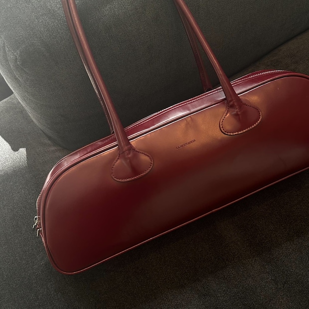 撮影現場でカブり続出！ 韓国発FOTTSFOTTS（フォッツフォッツ）のバッグ知ってる？