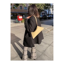 オトナミューズ編集部員がリアルに使っているバッグを後輩部員が聞いてきた