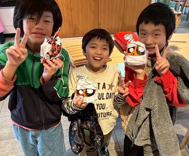 スタイリスト木津明子の【こども食堂】毎年恒例「ハロウィンパーティ」で大盛り上がり！