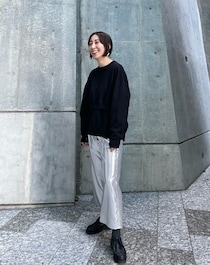 着こなしが一気にフレッシュ！styling/のメタリックパンツは買いです【365 DAYS SNAP】林 涼子さんの私服