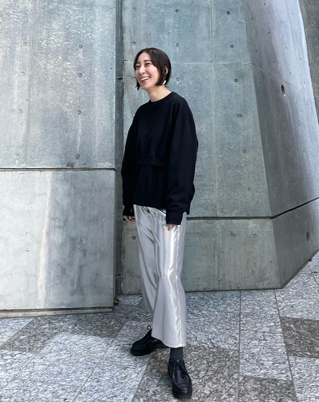 着こなしが一気にフレッシュ!styling/のメタリックパンツは買いです【365 DAYS SNAP】林 涼子さんの私服