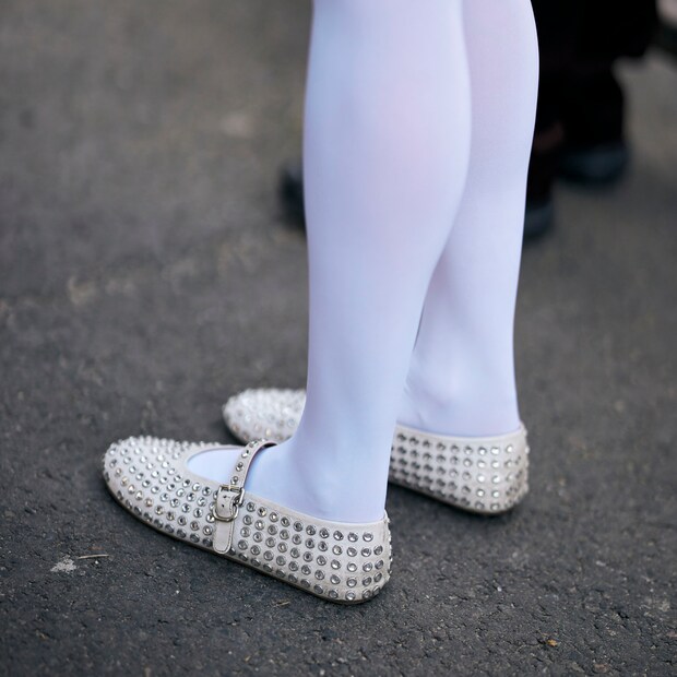 この春、ちょっぴり懐かしいバレエシューズがトレンドに♡