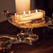 作家LiLyさんが手がける新プロジェクト「Bedin」。37℃美容液キャンドルが導くベッドタイム美容とは