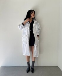 真っ白なワークコートで脱・カジュアルのモードな着こなし【365 DAYS SNAP】坂上典子さんの私服