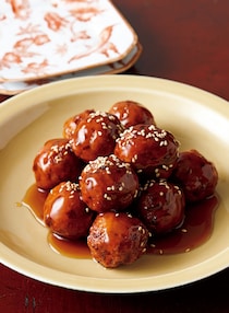 よ～く練ってジューシー！今夜は【町中華】みたいな激ウマ黒酢肉団子はいかが？