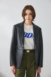 羽織るだけで今っぽくなって推せる！ 40代ママ編集者の「買ってよかった」レザージャケット2選