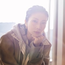 「家族って鍛えられる存在ですよね（笑）」柴咲コウ｜11月28日公開映画『兄を持ち運べるサイズに』インタビュー