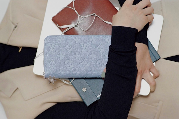 心ときめくお財布で新年をアップデート!今あらためて持ちたい永遠の定番【大容量の長財布】7選