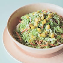 旬の春キャベツが美味しい！子どもにもウケる『ヨーグルトコールスロー』サラダを作ろう