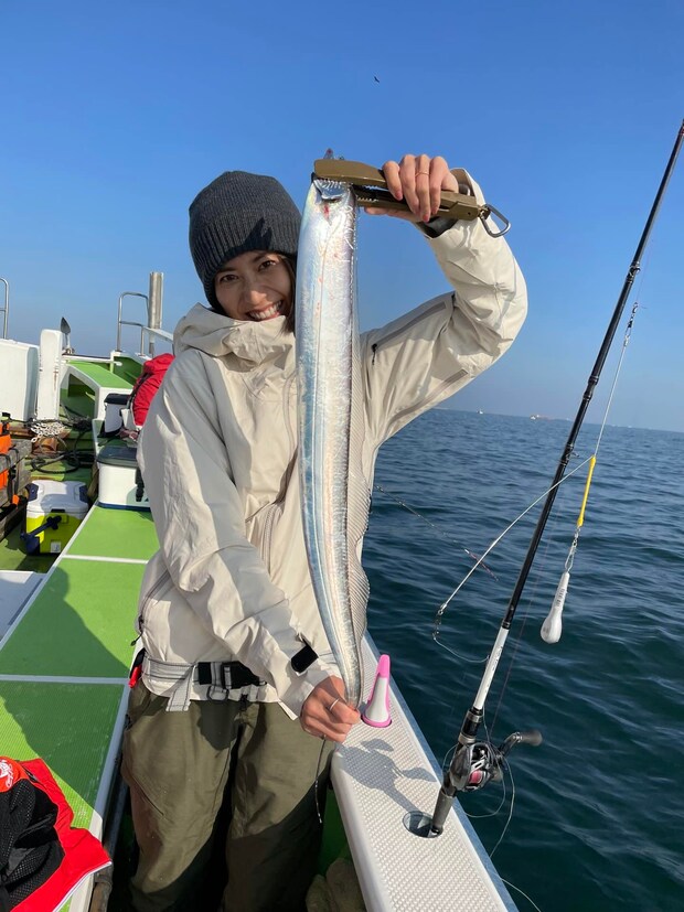 太刀魚釣りに魅了されて♡オトナミューズアウトドア部【モデル・牧野紗弥さんの場合】