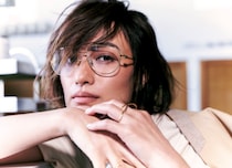 40歳過ぎたら手っ取り早く【眼鏡】で盛る！シンプル派のためのおしゃれテクニック