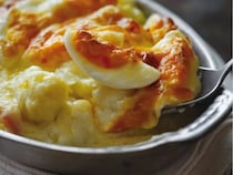 【保存版】焼く・和える・蒸すだけ。ヘルシーなオリーブオイルで叶える「大人のごちそうレシピ」6選