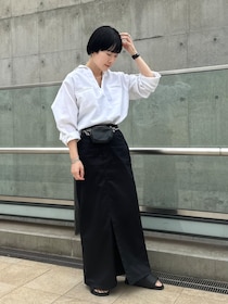 年中はいてるスカートに旬のバッグ＆サンダルでひとくせモノトーン【365日スナップ】石井希望さん